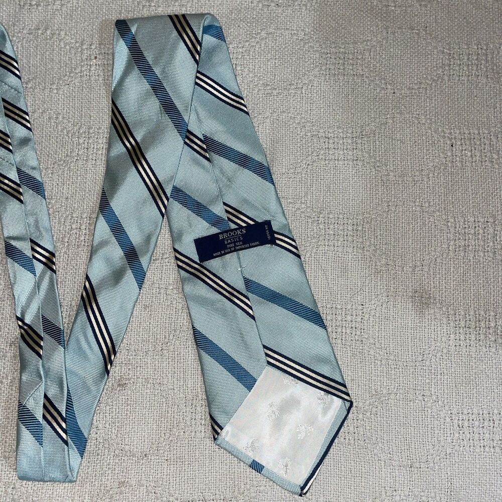 Brooks Basics Mens Dress Tie Size 56” 3.75” Blue Repp Silk Business Formal - Picture 9 of 12